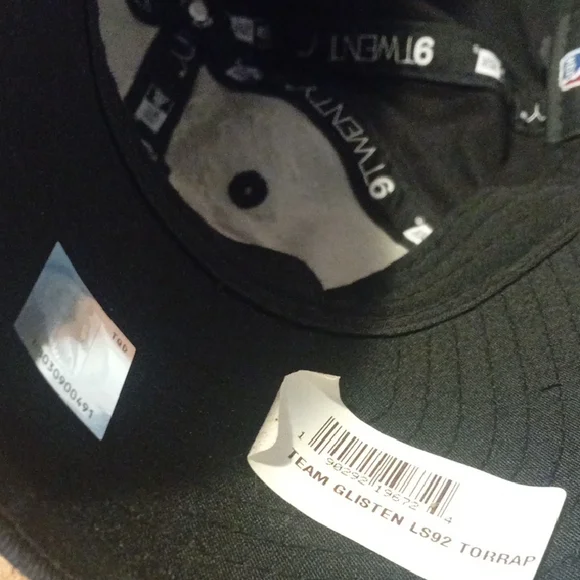 Toronto Raptors Black Cap - Picture 4 of 6